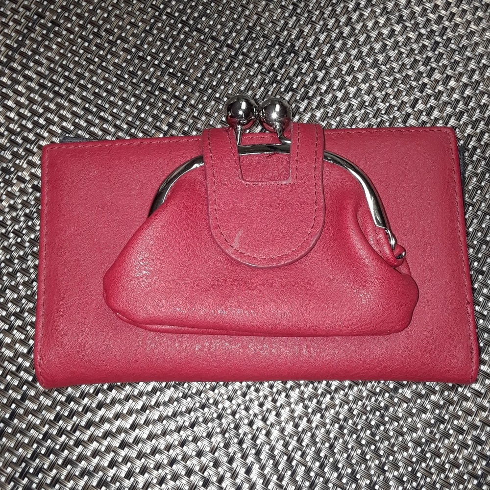 Red wallet